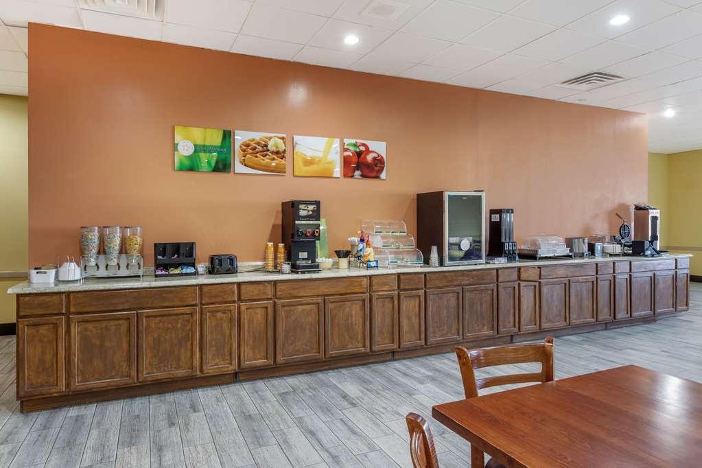 Suburban Studios Gainesville Restoran foto